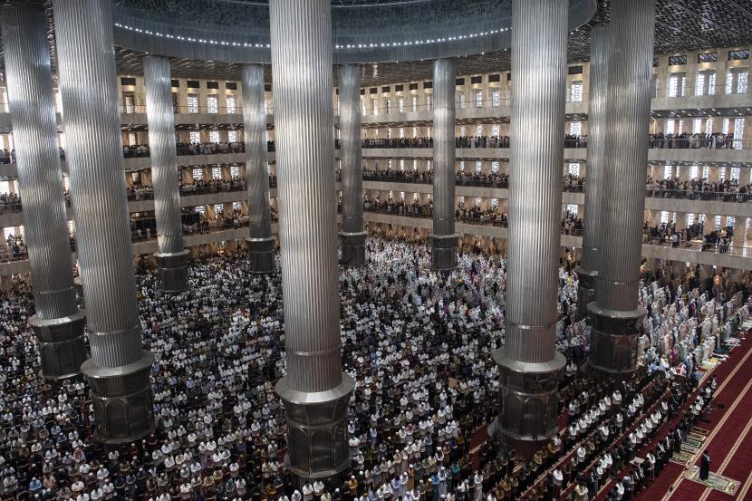 Umat Islam Gelar Shalat Ied Serentak di Seluruh Nusantara